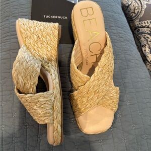 Tuckernuck BEACH Wedges NWT